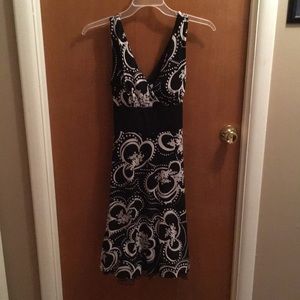 💥Sale! Black&White  party/daywear dress S 4-6.
